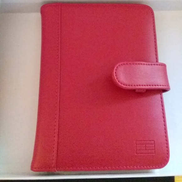 Tommy Hilfiger Red Photo Album 6.5" x 5" NIB - Picture 3 of 3